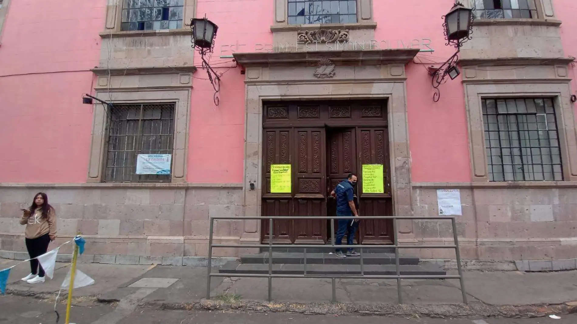 Sin fila en los centros educativos para preinscripciones